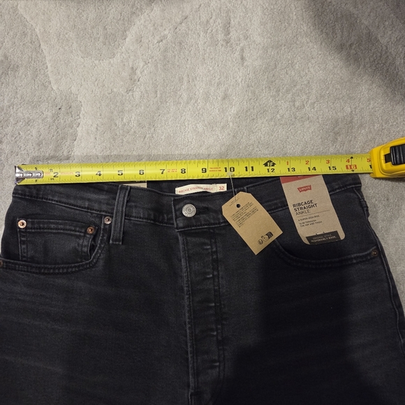 Levi's Women's High Rise Gray Jeans - Picture 9 of 10